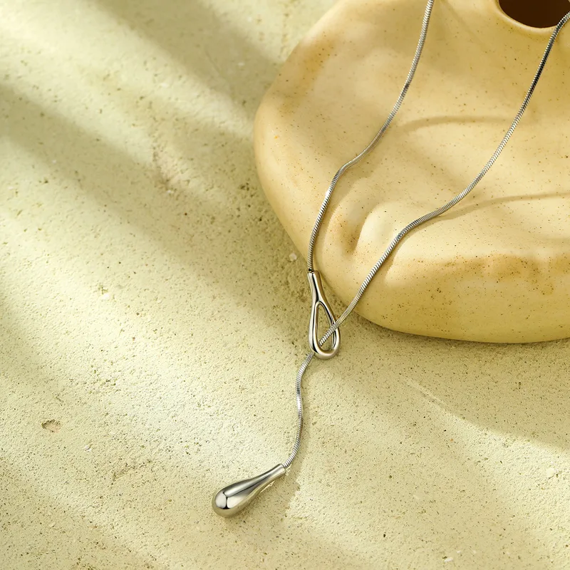 COLLIER " SERMENT DE FIL " ARGENTEE 