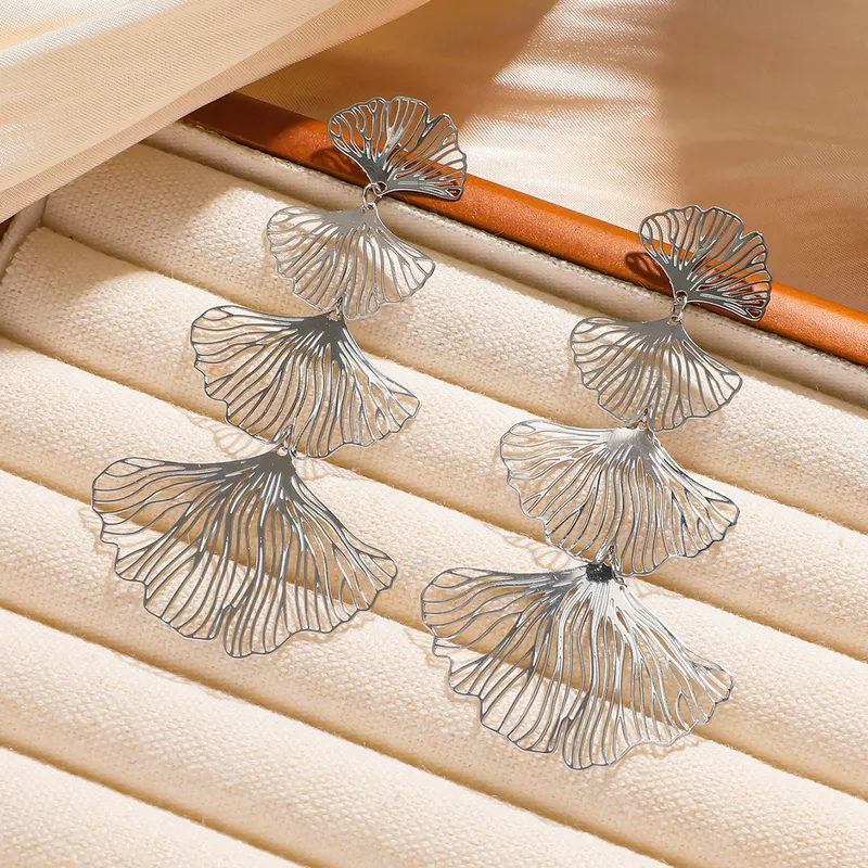 BOUCLE D'OREILLE "FLEUR DU VENT"